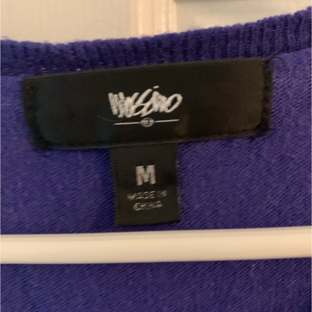 Sweater - Picture 2 of 3